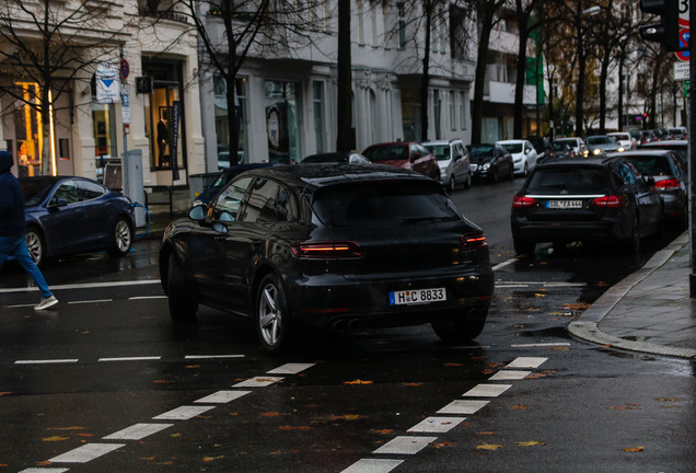 Porsche 95B Macan GTS