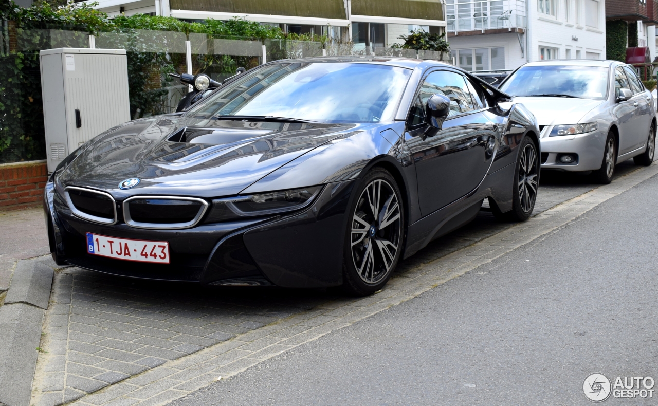 BMW i8