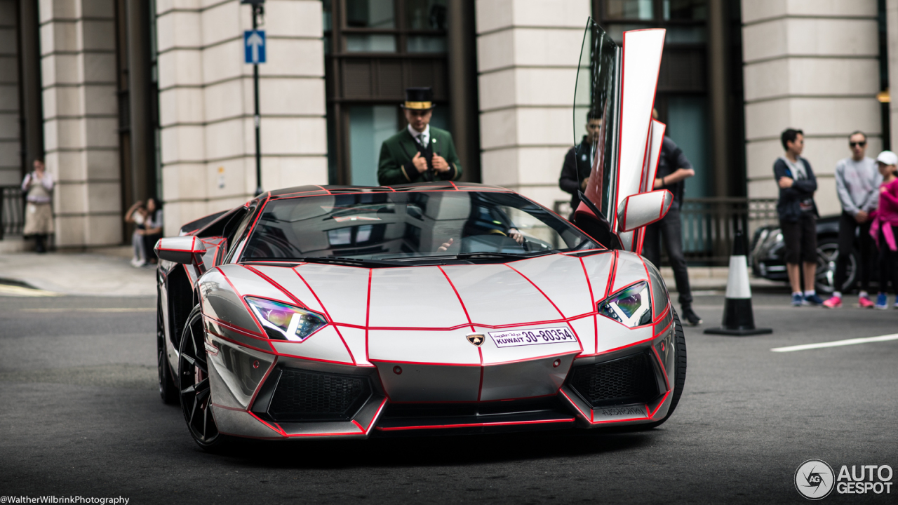 Lamborghini Aventador LP700-4 Roadster