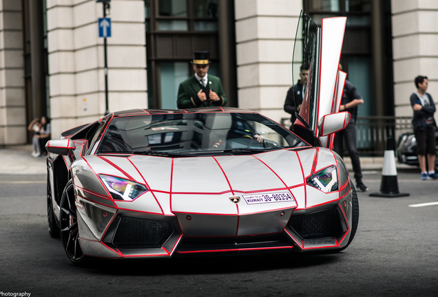 Lamborghini Aventador LP700-4 Roadster