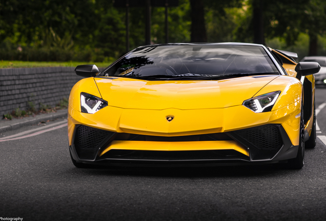 Lamborghini Aventador LP750-4 SuperVeloce Roadster