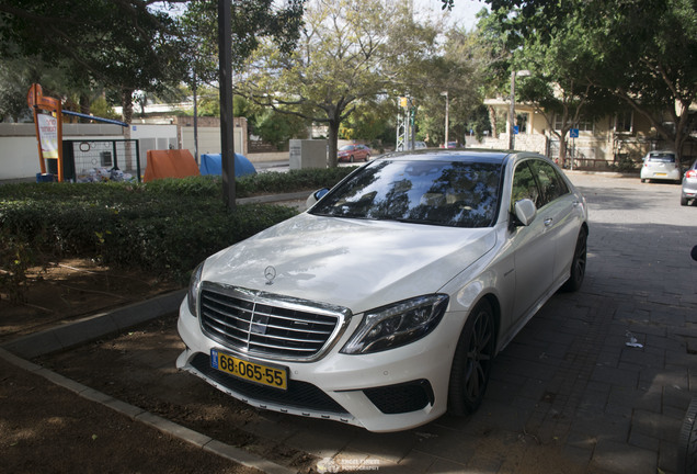 Mercedes-AMG S 63 V222