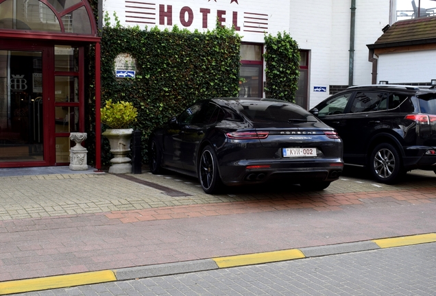 Porsche 971 Panamera Turbo