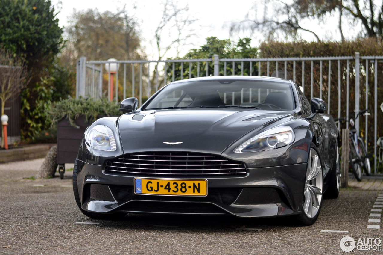 Aston Martin Vanquish 2013