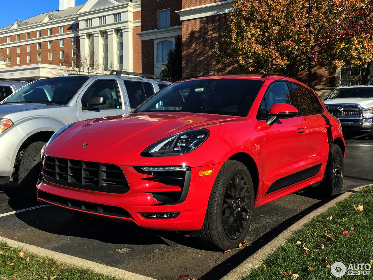 Porsche 95B Macan GTS