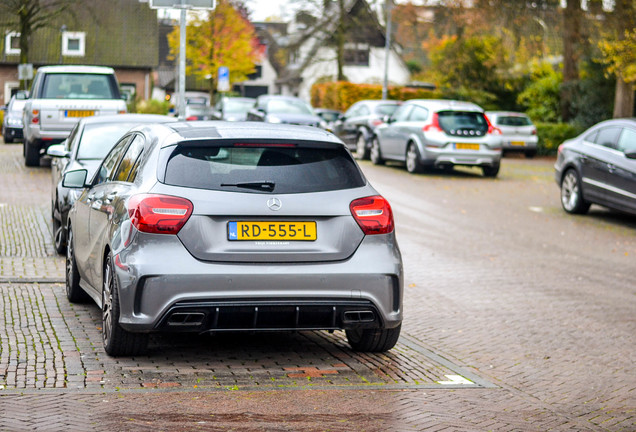 Mercedes-AMG A 45 W176 2015