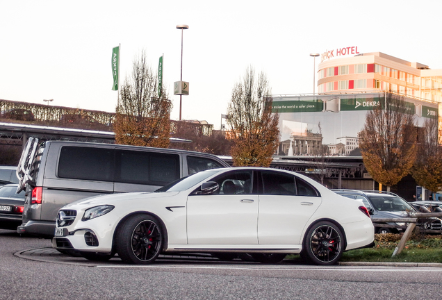 Mercedes-AMG E 63 S W213