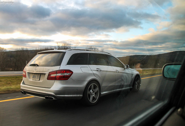 Mercedes-Benz E 63 AMG S212 V8 Biturbo