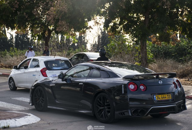 Nissan GT-R 2017