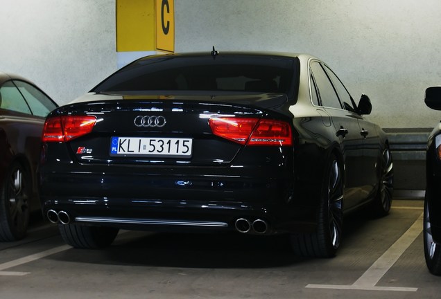 Audi S8 D4