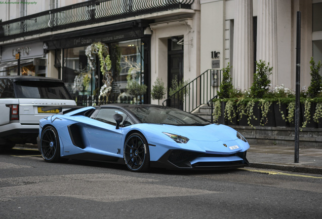 Lamborghini Aventador LP750-4 SuperVeloce Roadster