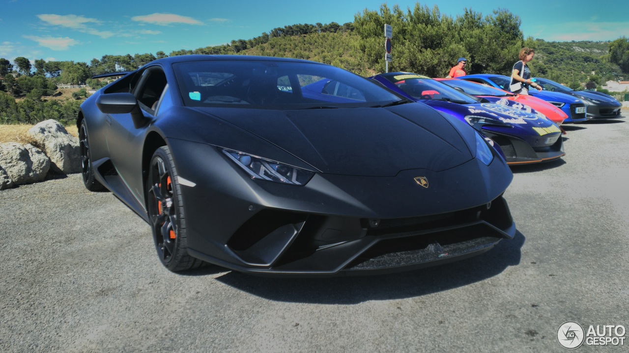 Lamborghini Huracán LP640-4 Performante