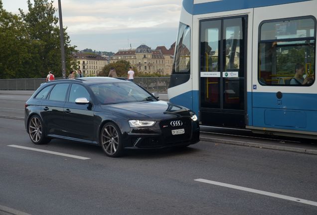 Audi RS4 Avant B8