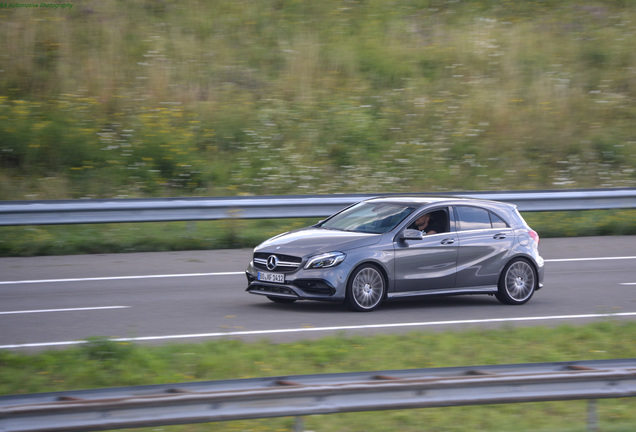 Mercedes-AMG A 45 W176 2015