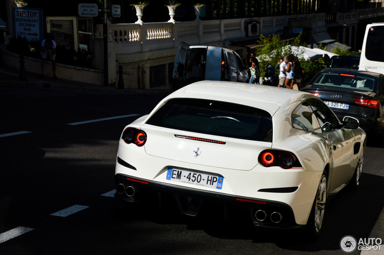 Ferrari GTC4Lusso