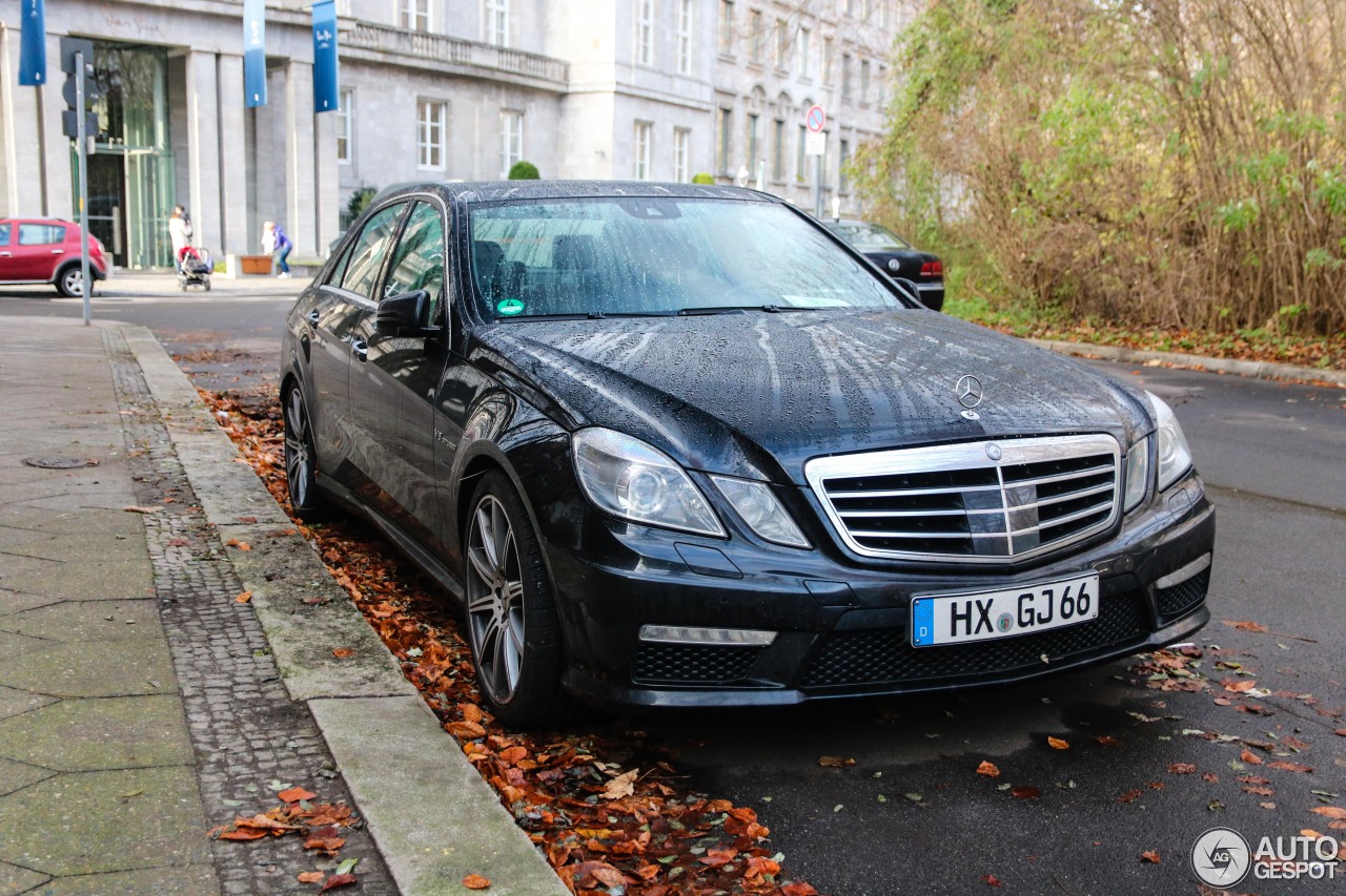 Mercedes-Benz E 63 AMG W212 V8 Biturbo