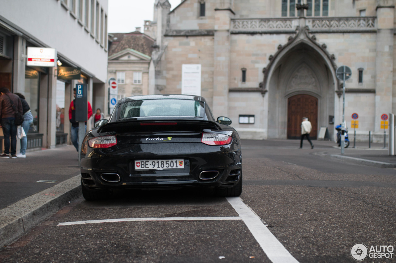 Porsche 997 Turbo S 918 Spyder Edition