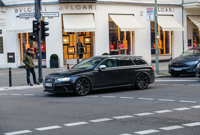 Audi RS4 Avant B8