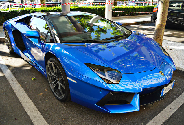 Lamborghini Aventador LP700-4 Roadster