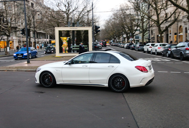 Mercedes-AMG C 63 S W205