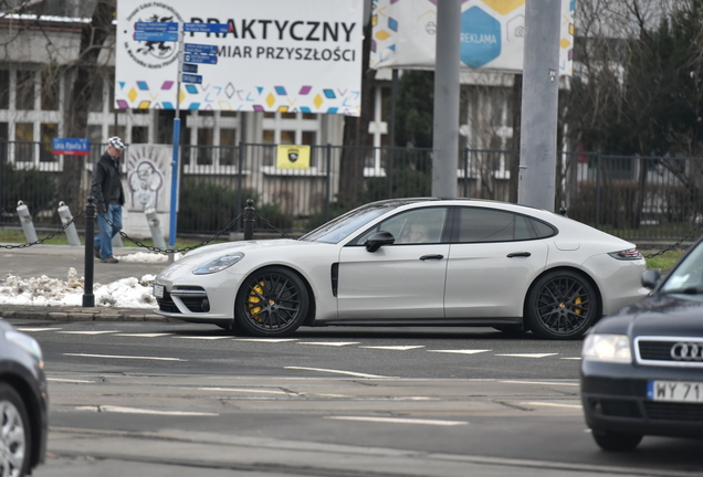 Porsche 971 Panamera Turbo S E-Hybrid