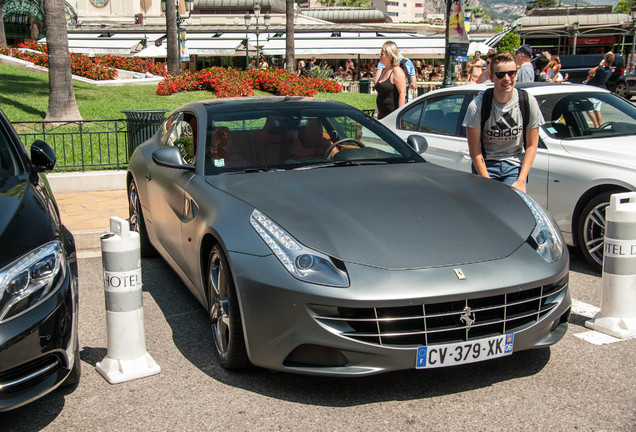 Ferrari FF