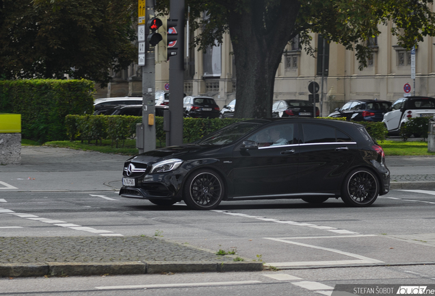 Mercedes-AMG A 45 W176 2015