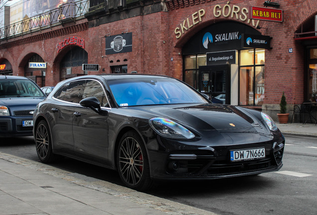 Porsche 971 Panamera Turbo Sport Turismo