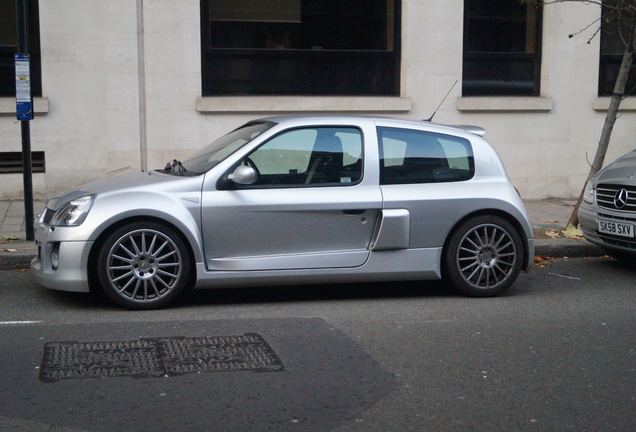 Renault Clio V6 Phase II