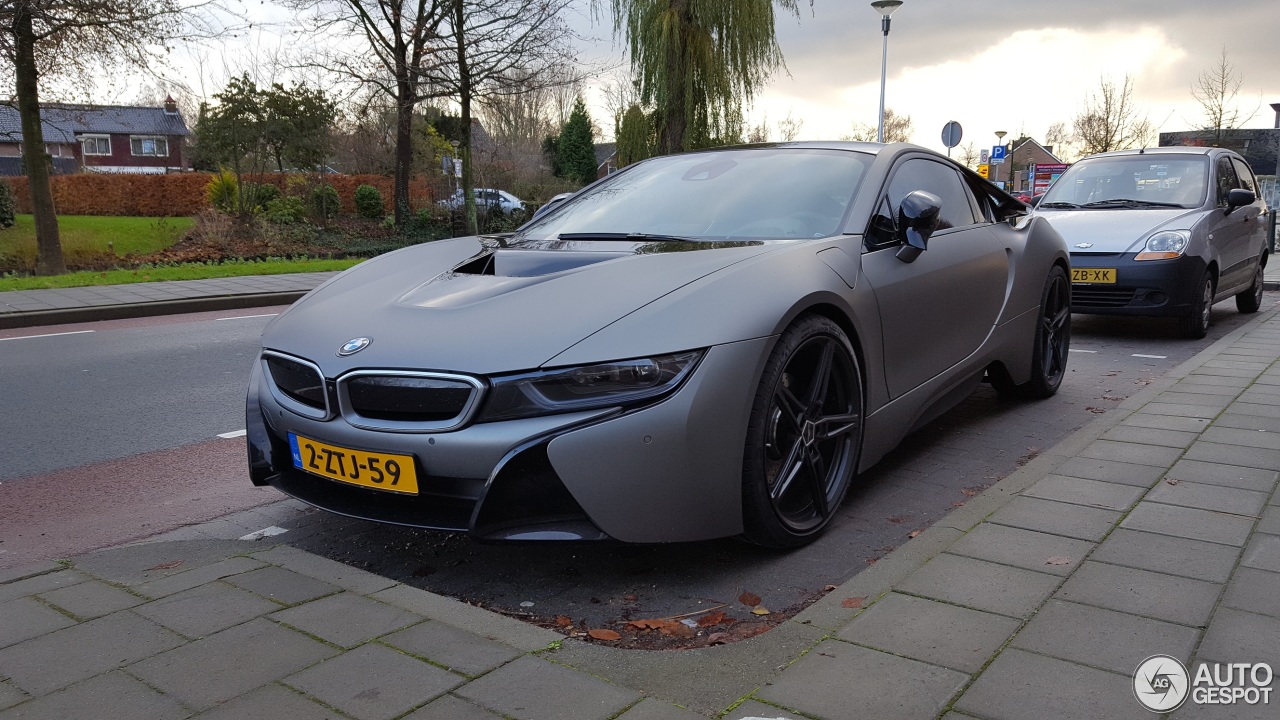 BMW i8