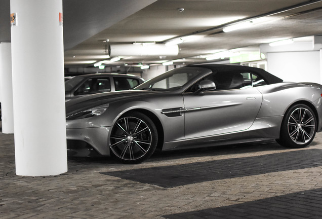 Aston Martin Vanquish Volante