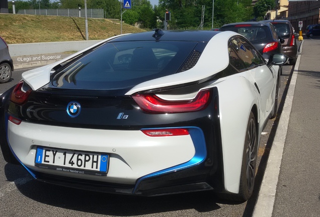 BMW i8