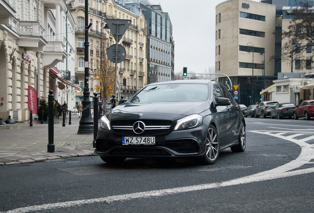 Mercedes-AMG A 45 W176 2015