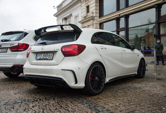 Mercedes-AMG A 45 W176 2015