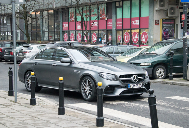 Mercedes-AMG E 63 S W213