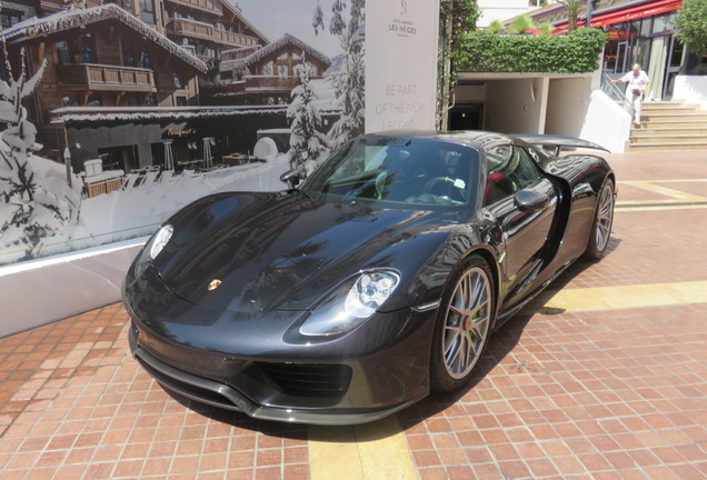 Porsche 918 Spyder Weissach Package