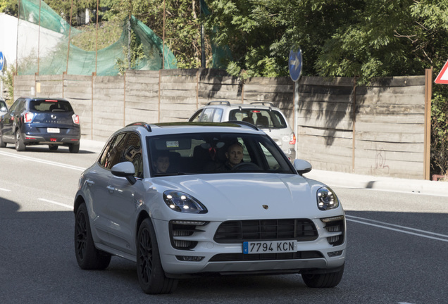 Porsche 95B Macan GTS