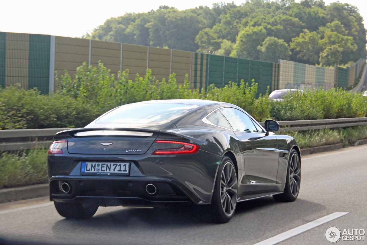 Aston Martin Vanquish 2013