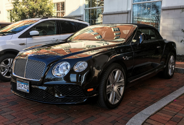 Bentley Continental GTC V8 2016