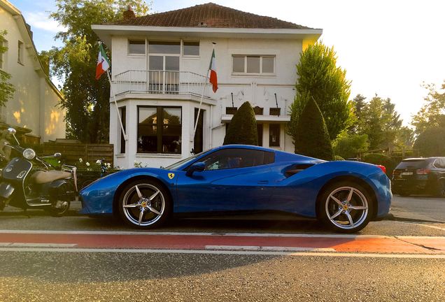 Ferrari 488 Spider