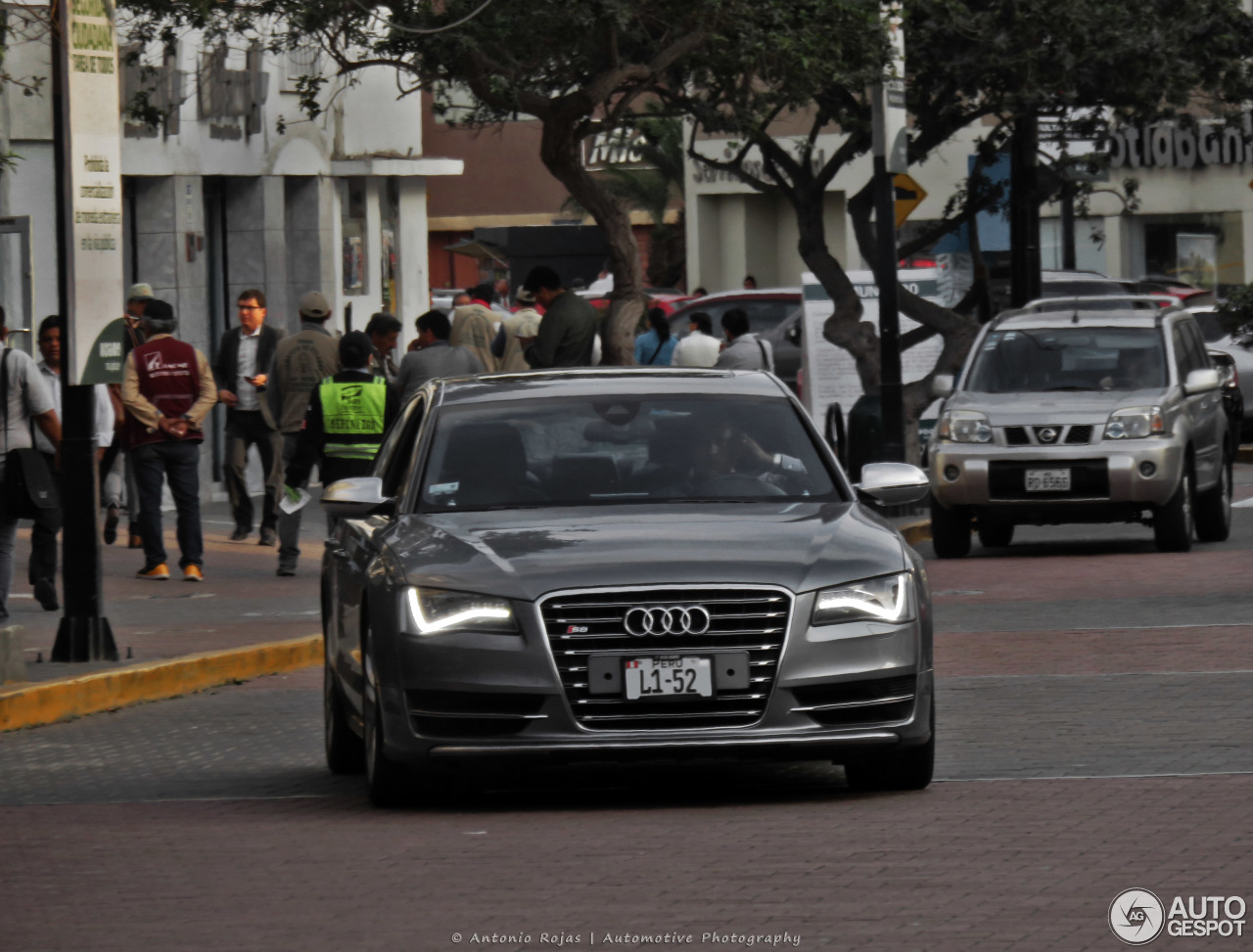 Audi S8 D4