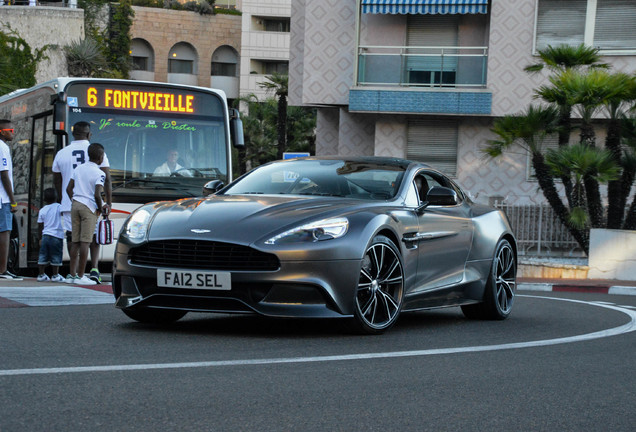 Aston Martin Vanquish 2013