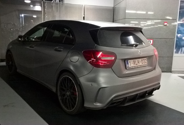 Mercedes-AMG A 45 W176 2015