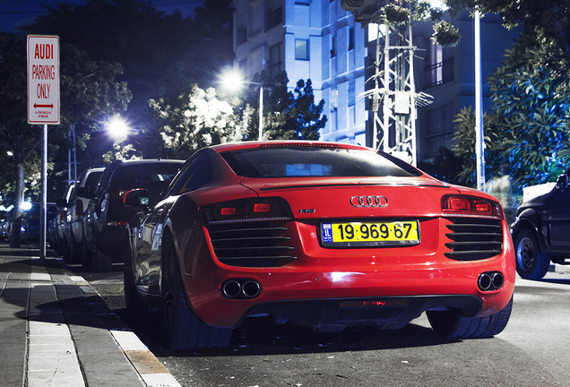 Audi R8