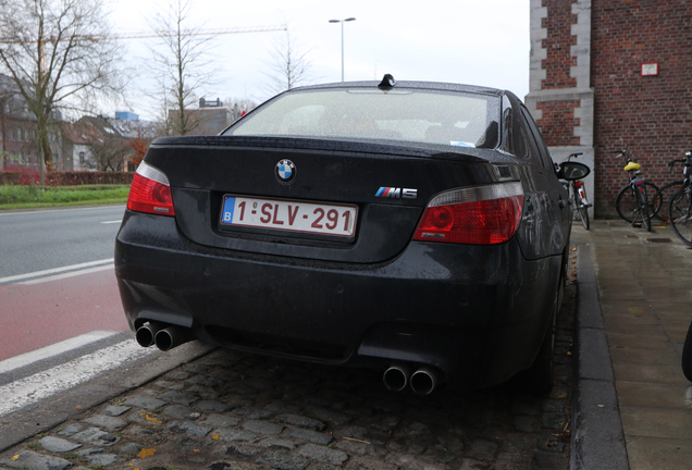 BMW M5 E60 2007