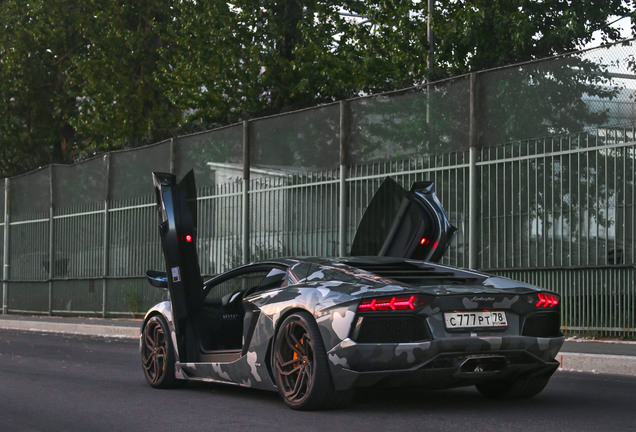 Lamborghini Aventador LP700-4