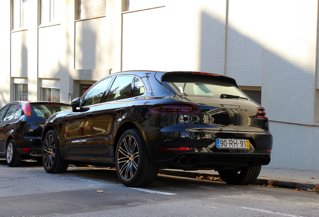 Porsche 95B Macan GTS