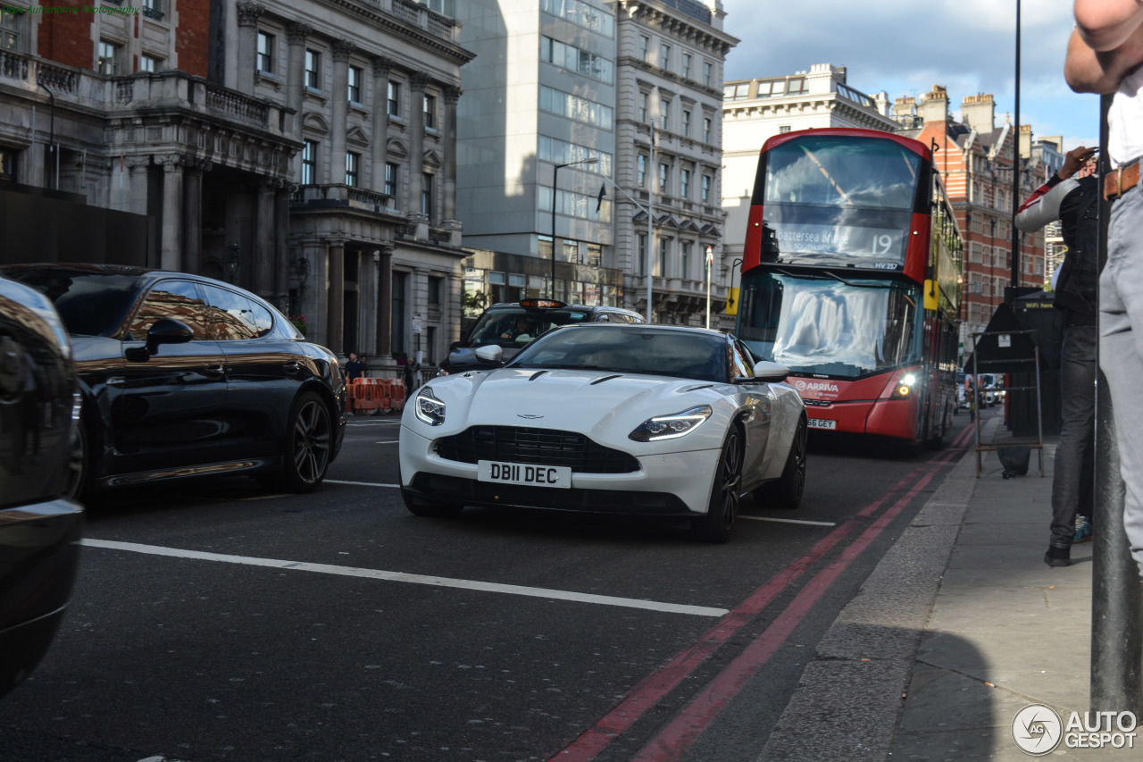 Aston Martin DB11