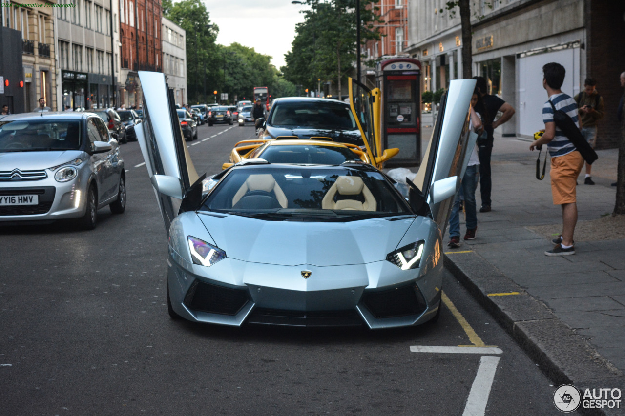 Lamborghini Aventador LP700-4 Roadster