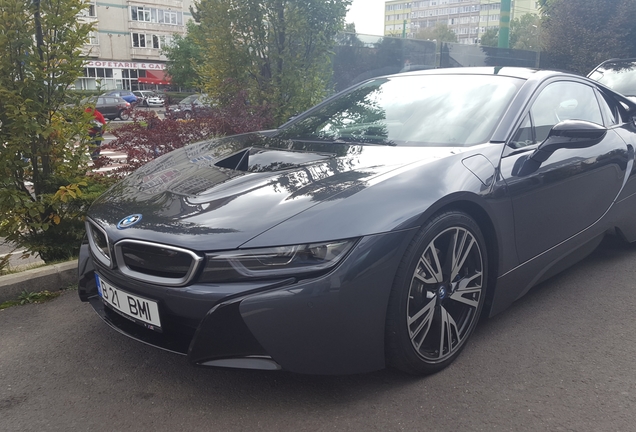 BMW i8